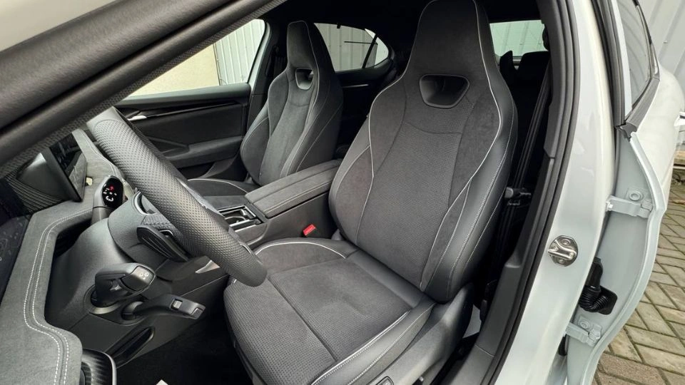 Фото автомобіля Škoda Superb Sportline 2025