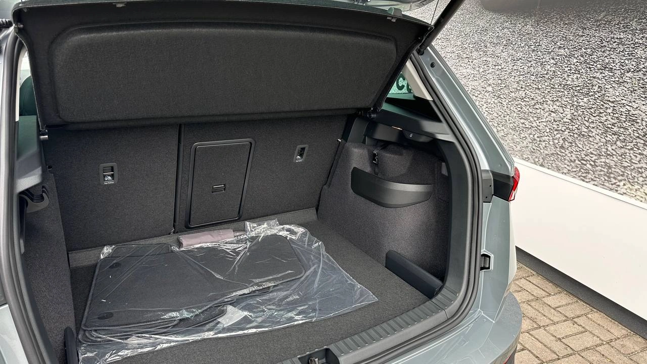 Фото автомобіля Škoda Karoq Selection Plus 2026