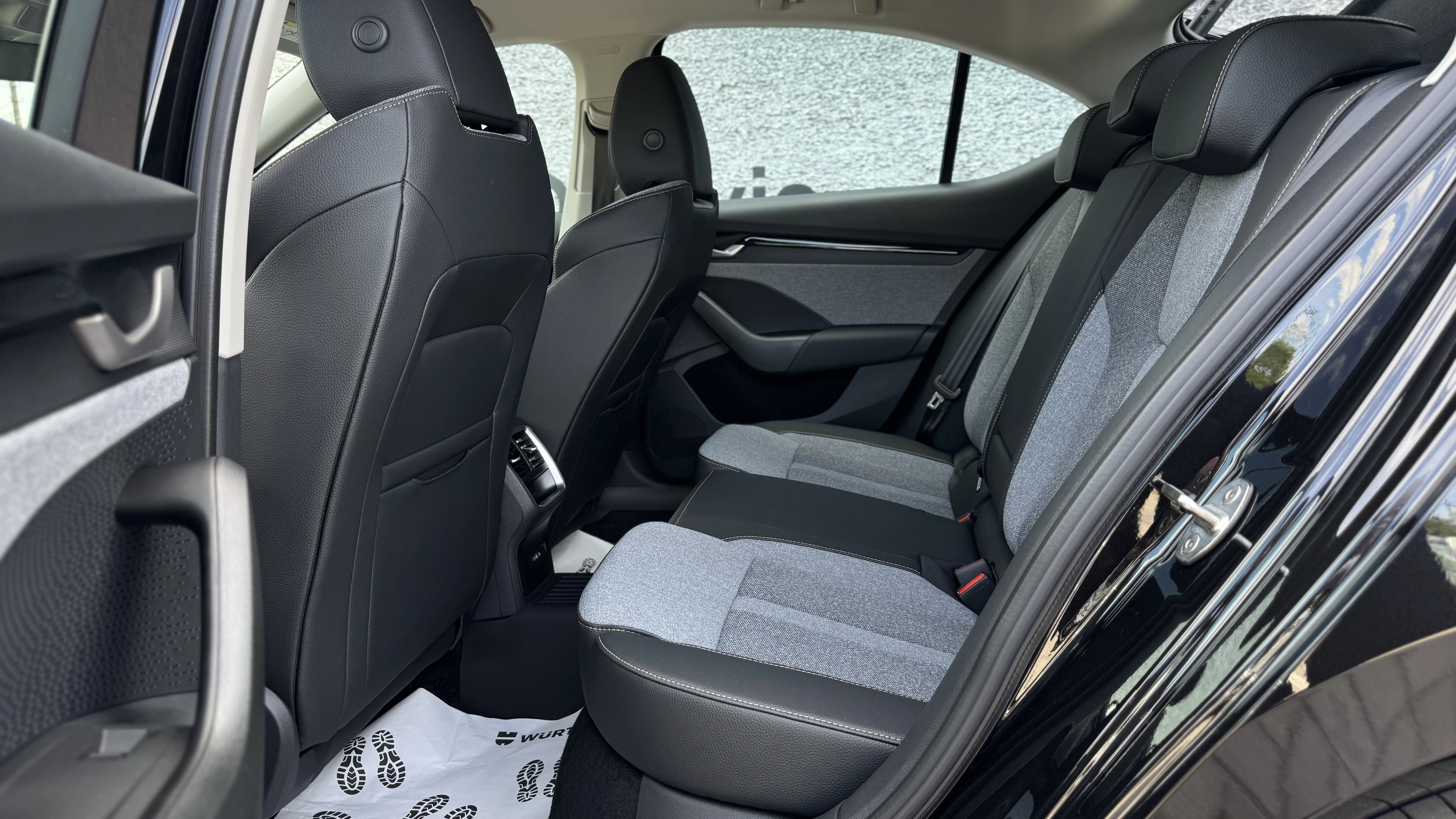 Фото автомобіля Škoda Octavia A8 FL Individual