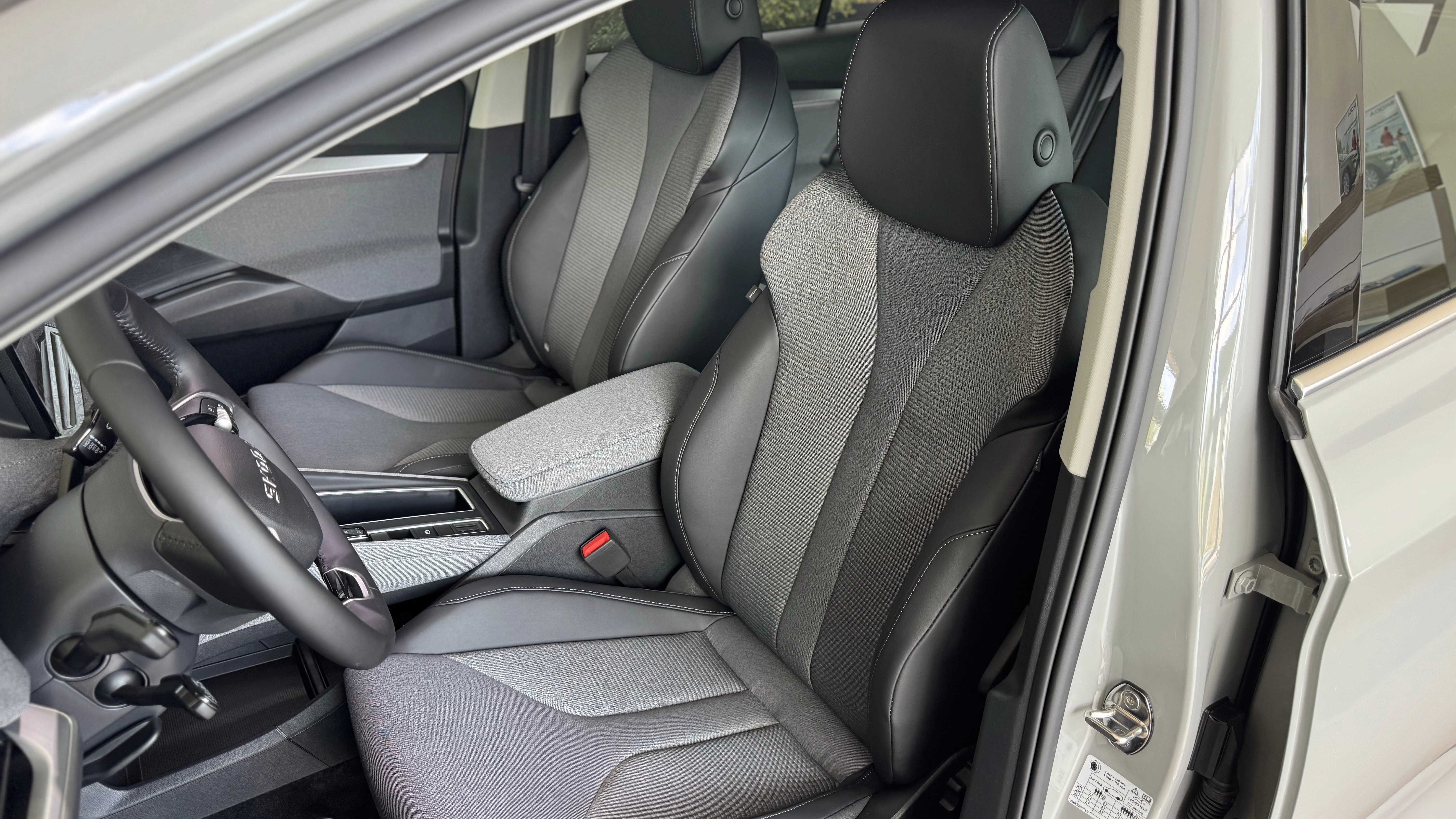 Фото автомобіля Škoda Enyaq 85